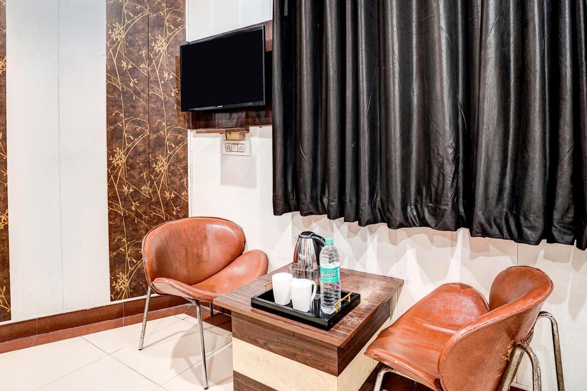Super Hotel O Bg Hotel Faridabad Exterior foto